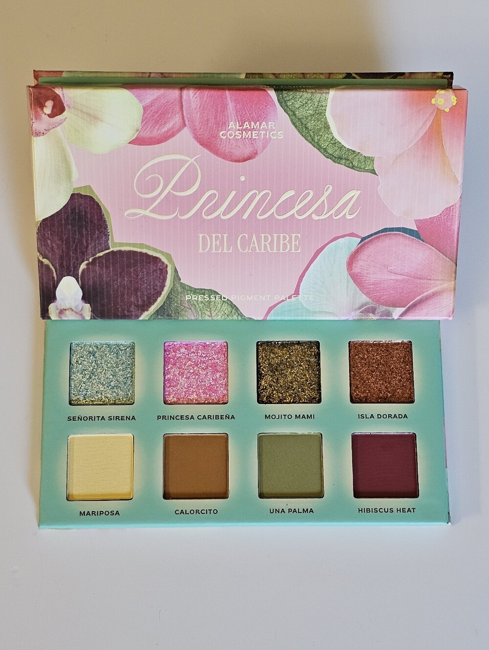 Alamar Cosmetics Princesa Del Caribe Pressed Pigment eyeshadow Palette makeup